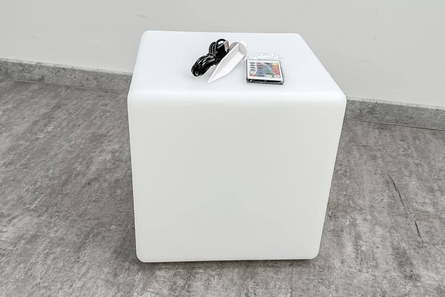 2 LED Solarleuchten WuuHoo Kubi, dimmbar